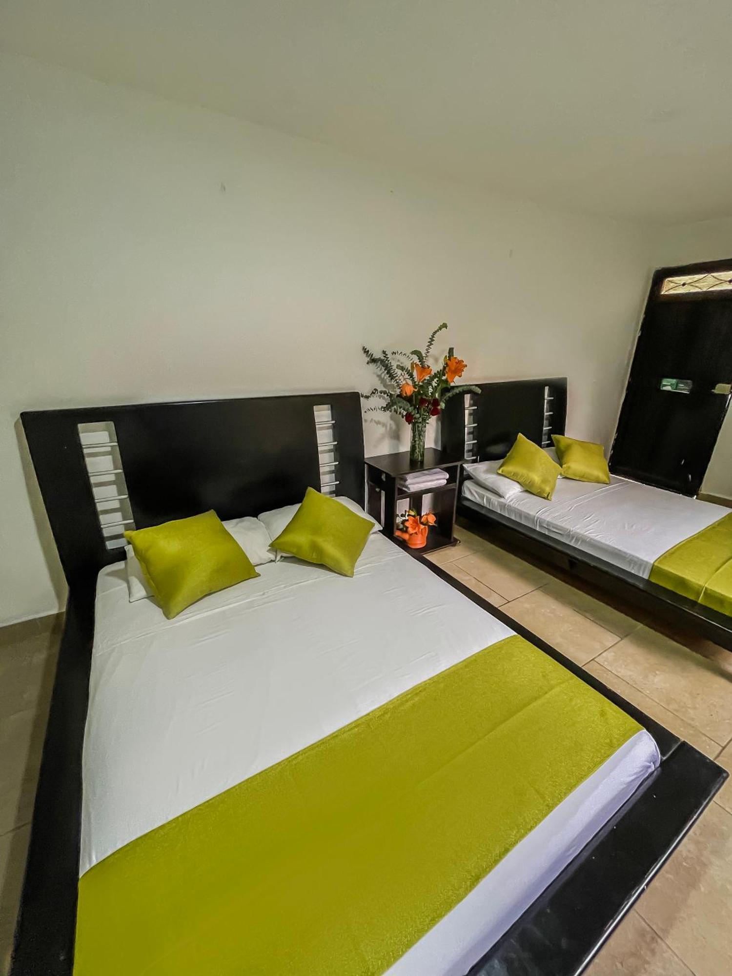 Hotel Premium Real Medellín Esterno foto