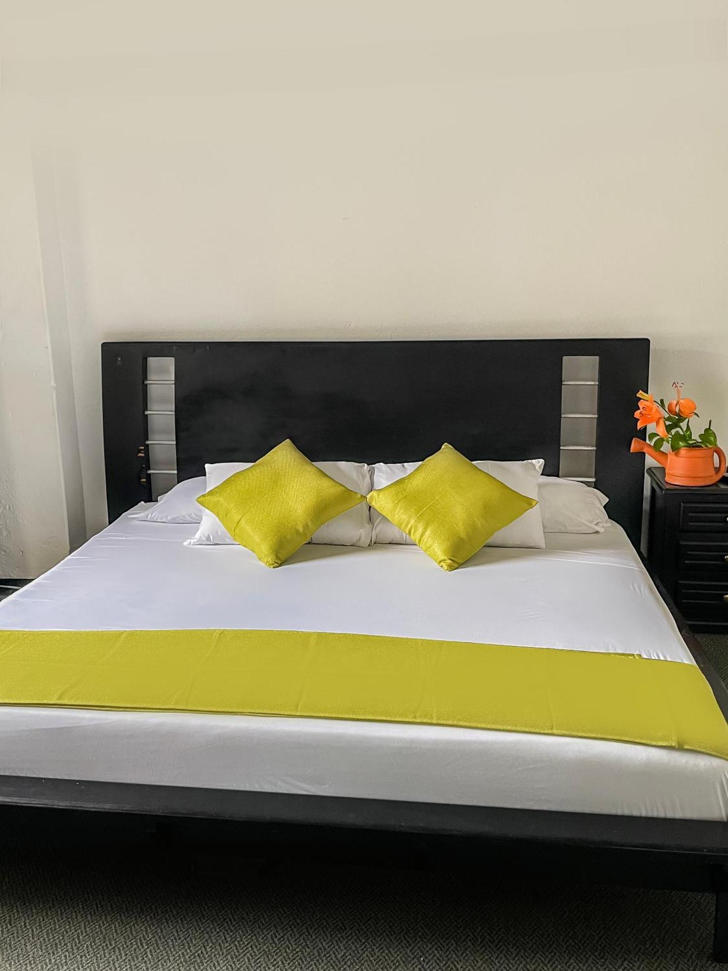 Hotel Premium Real Medellín Esterno foto